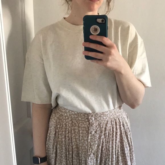 H&M fine knit tshirt - Picture 2 of 9